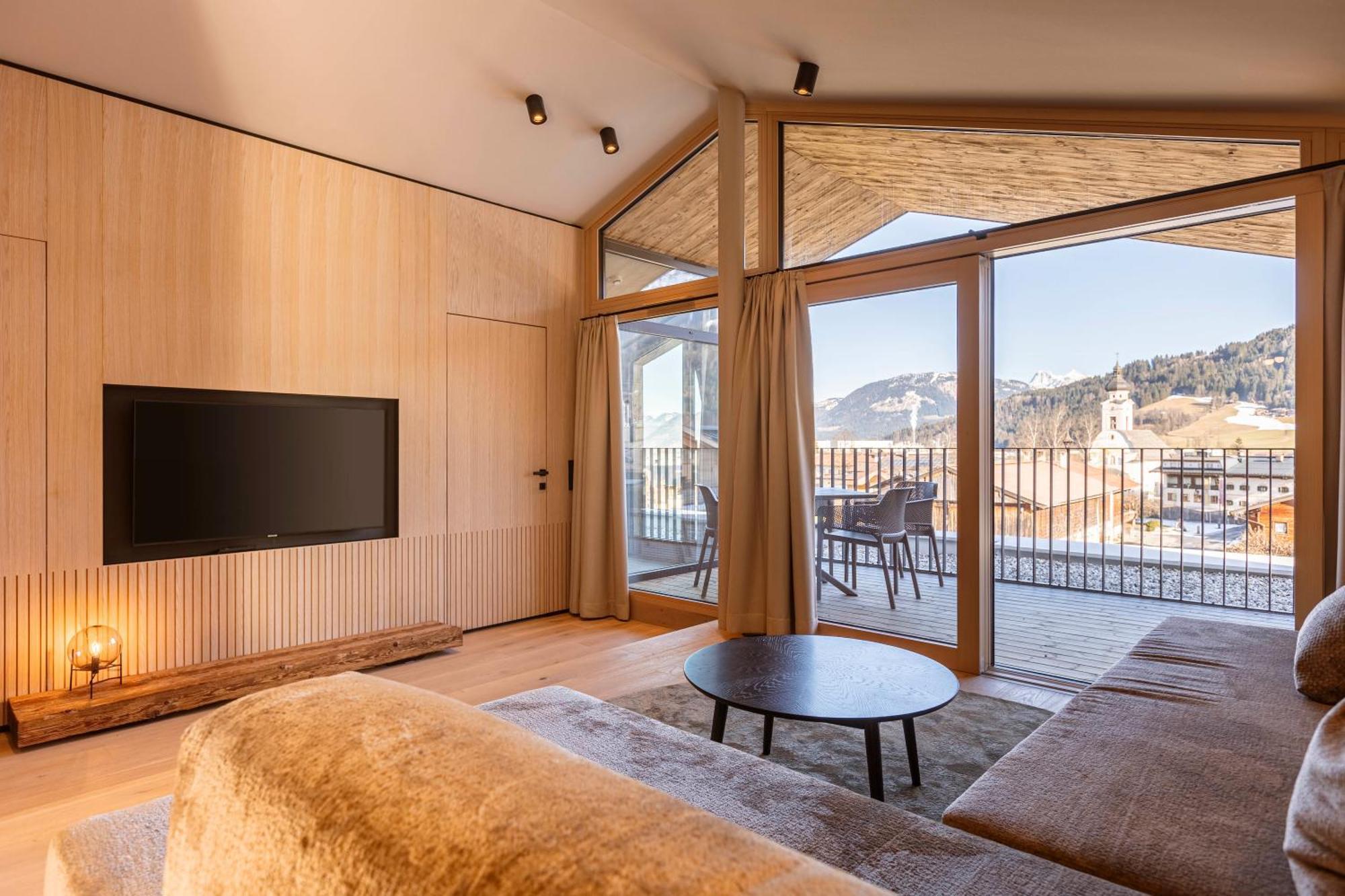 Kitzbuehel Suites By Alps Resorts オーベルンドルフ・イン・チロル エクステリア 写真